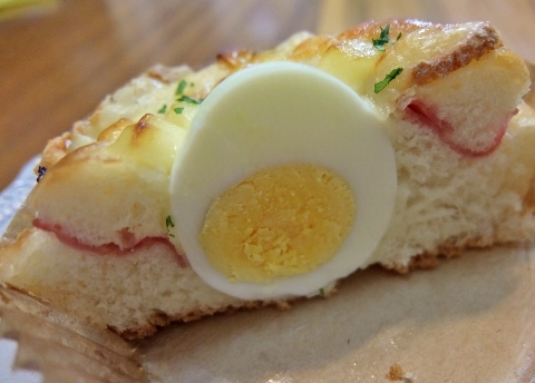 コストコ　チーズ　ハムマヨたまごパン　チーズパン