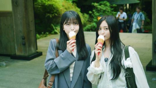 秋元真夏 Time flies 限定20名ソロポスター 61wFgvSc19L._AC_UF350,