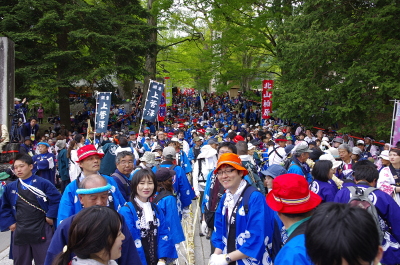 御柱祭160503-2
