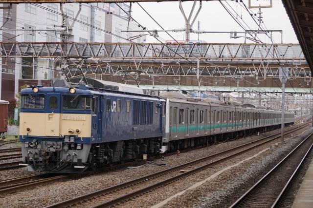 DE11 1041牽引 田端&EF64 1031牽引 E233系マト配給3