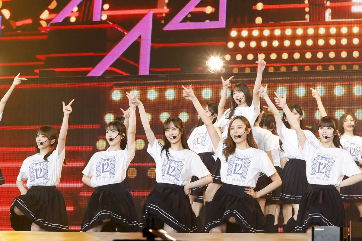 冨里奈央　ブランケット　12th YEAR BIRTHDAY 乃木坂46 OFFICIAL WEB SHOP | 乃木坂46 グッズ通販サイト