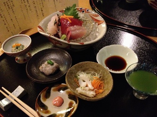 5ホテル夕食１読谷焼き500.jpg