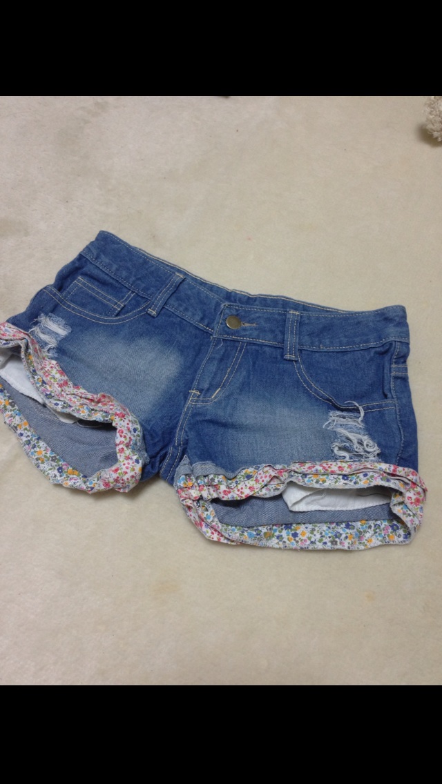 ドンキ花柄ショートパンツデニム