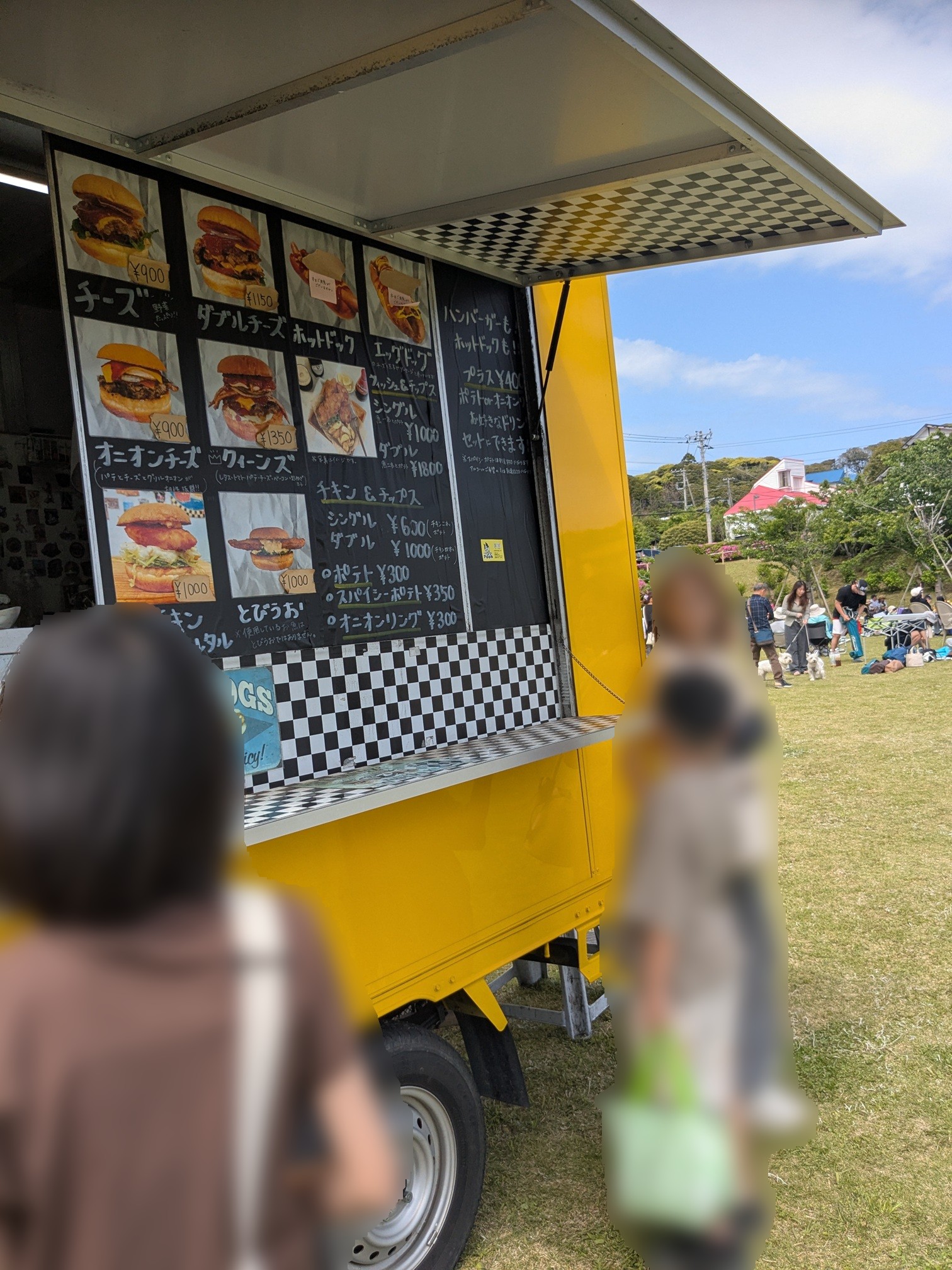 勝浦東急ふれあいフェスタ　クイーンズバーガーのキッチンカー　メニュー