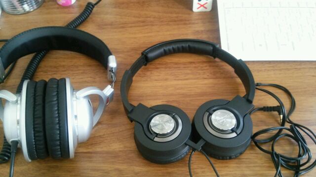 ヘッドフォン