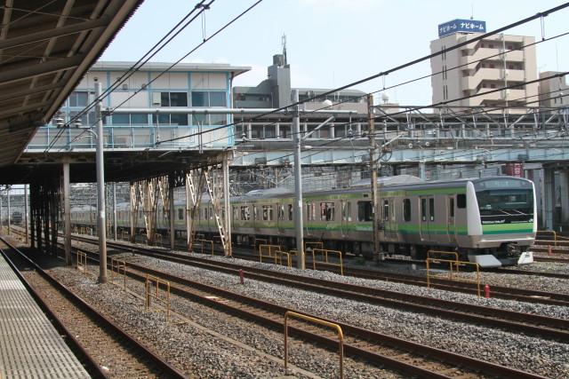 横浜線 用  EF64 1030+E233系H015編成（最終 新津 製造）  配給3