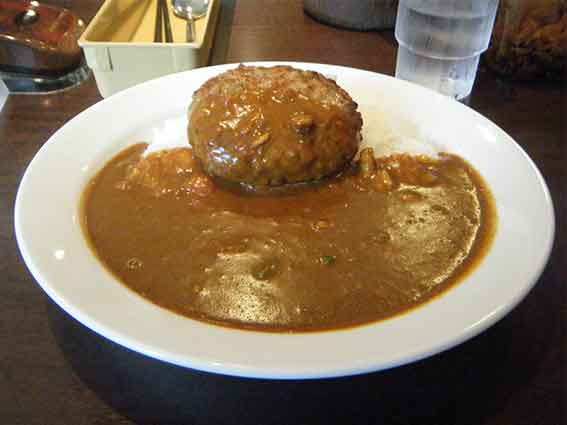 CoCo壱番屋の「チーズインハンバーグトマトアスパラカレー」♪