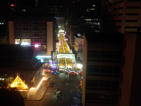 パッポン夜市　開催中