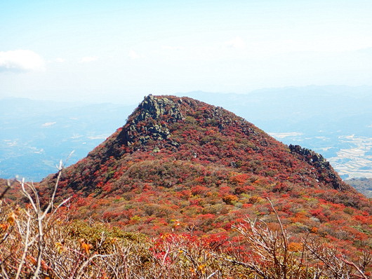 高塚山から見た天狗岩(530)4.jpg