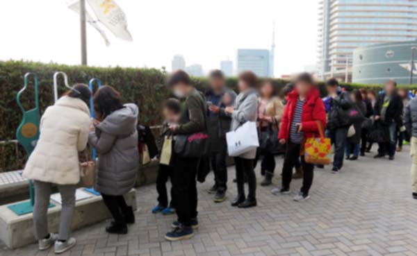 16 福岡 立体手型行列 初日1505.JPG