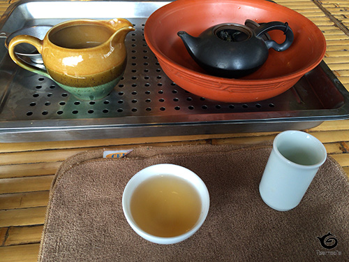 お茶を淹れました