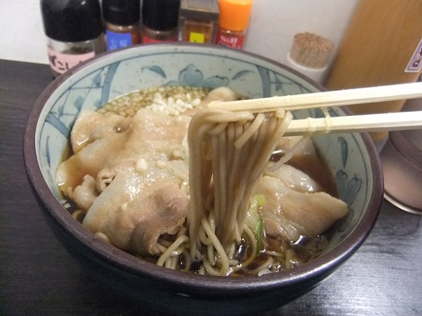 宝そば@大久保の肉そば2