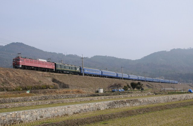 2012.3.8　4002ﾚ　EF81-106 2