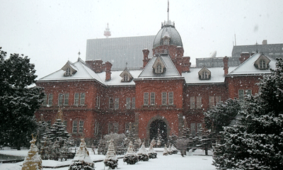 雪の赤れんが庁舎の写真