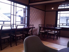 店内.jpg