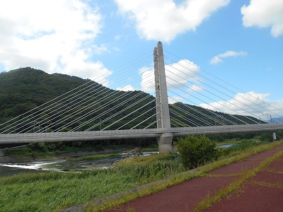 新幹線の陸橋