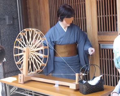 糸つむぎ.jpg