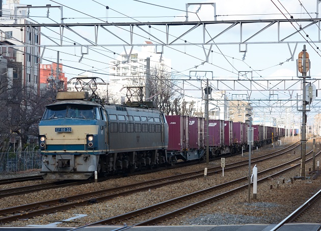 EF66-32 2015.01.10 5071レ　22.jpg