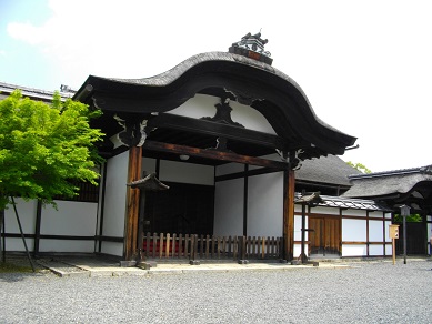 妙法院・玄関