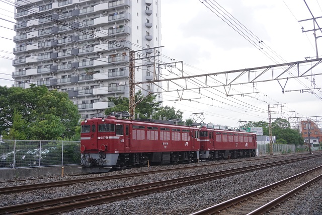 EF64 1031牽引 E127系V12編成 長野出場 配給 & EF81 136牽引 ED75 758 秋田入場 配給7