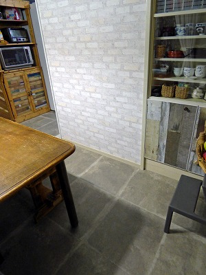 セルフリフォーム　床　フロアタイル