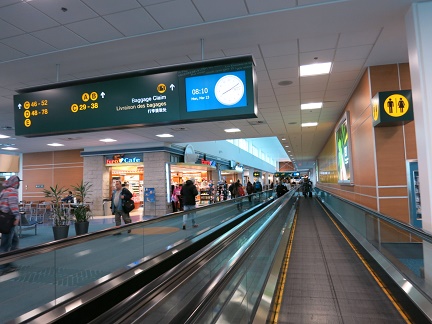 バンクーバー国際空港101.jpg