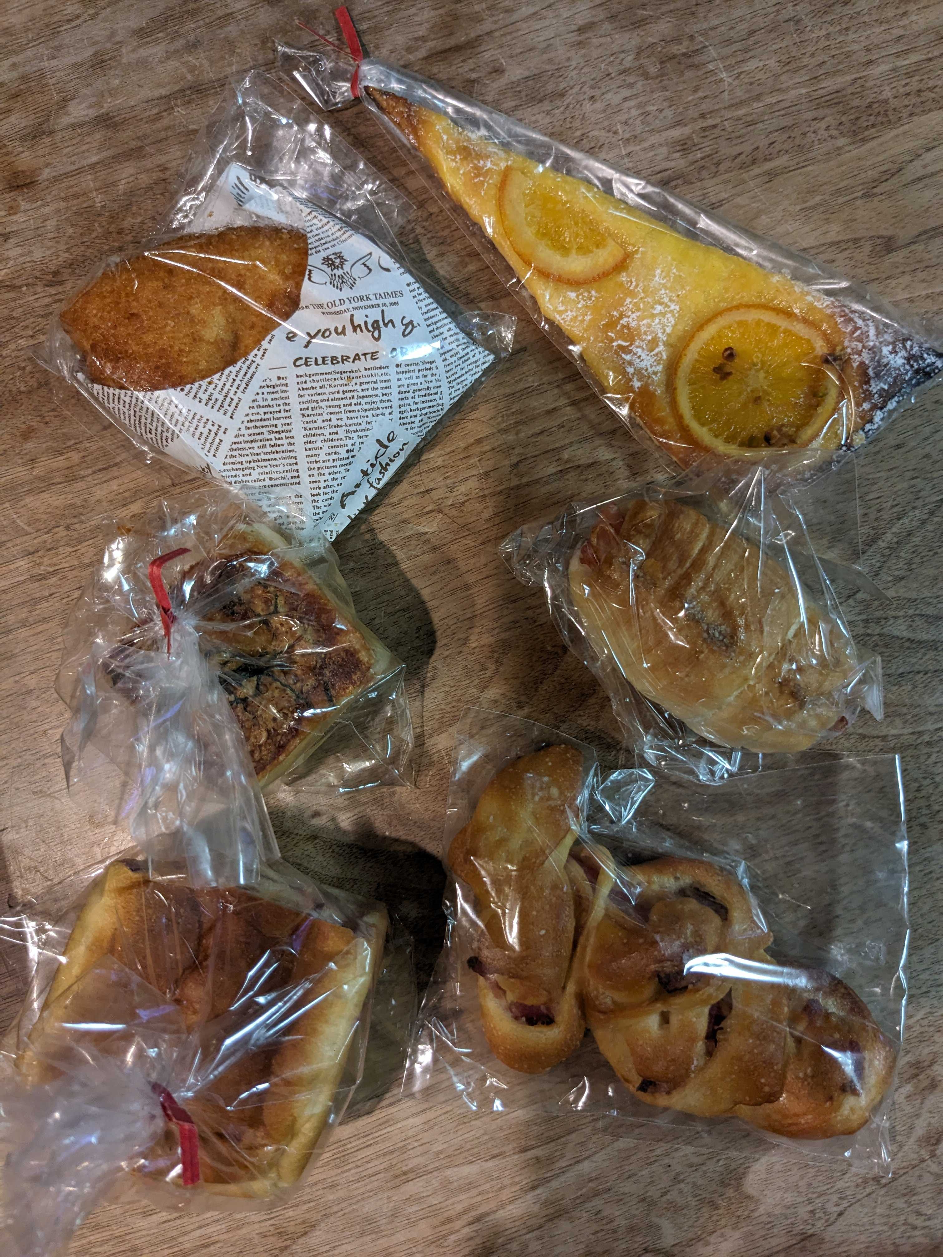 上大岡駅パン屋YAWARA Flexible Bakery　店内ディスプレイ　購入品