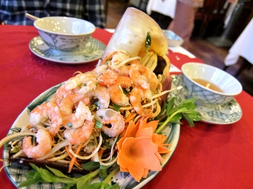 ハノイ　ホアンキエム湖　ベトナム　レストラン　DINH LANG RESTAURANT