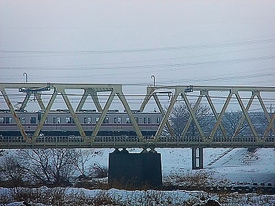 雪の中の10030系