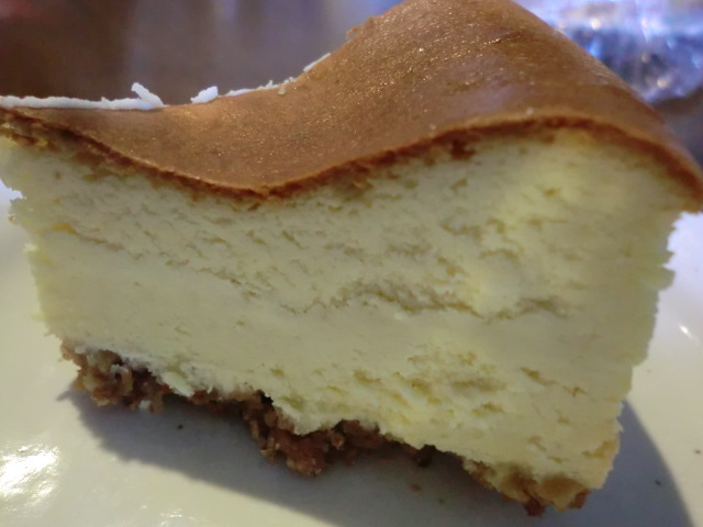 NYﾁｰｽﾞｹｰｷ(ｶｯﾄ)20140623 (640x480).jpg