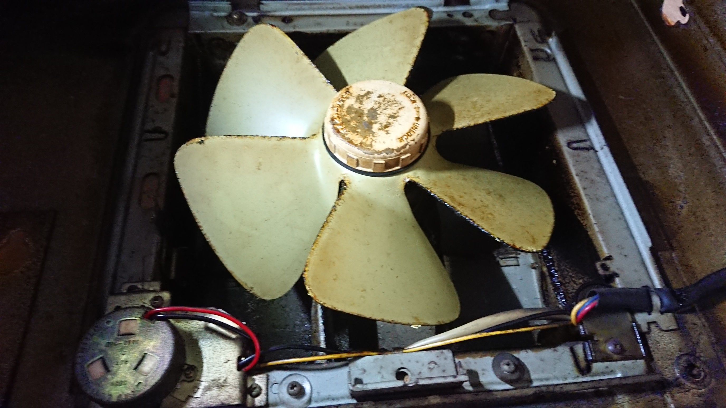 小樽市換気扇プロペラの後ろシャッターが開かない 元大手不動産会社トップ営業マン 生活のお悩み お困りごと 解決します 便利屋札幌ベストティアーズ24のブログ 楽天ブログ