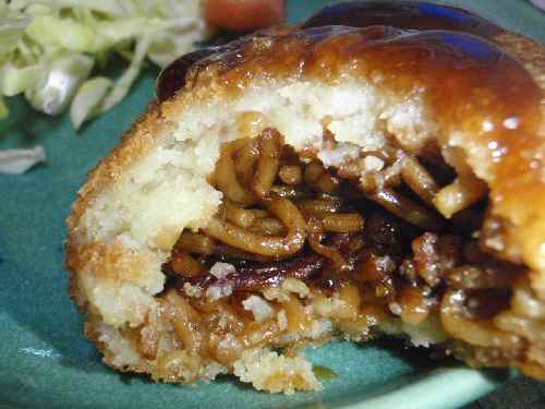 P12焼きそばコロッケ中身.jpg