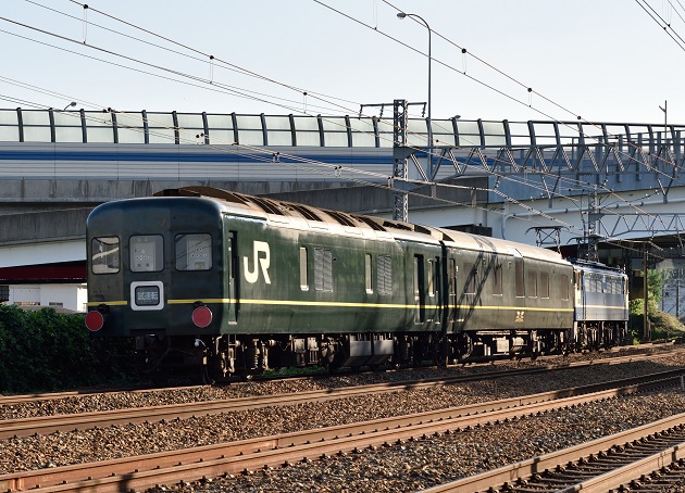 EF65-1132 2014.10.08 試9231レ　3.jpg