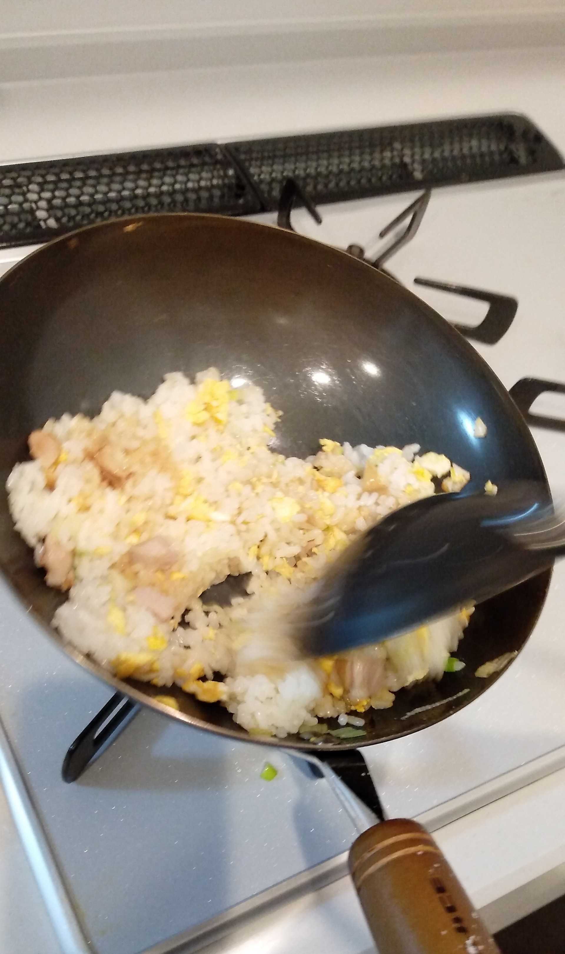 ヨコザワテッパン×おやじキャンプ飯 鉄中華鍋 | タノシベタロー