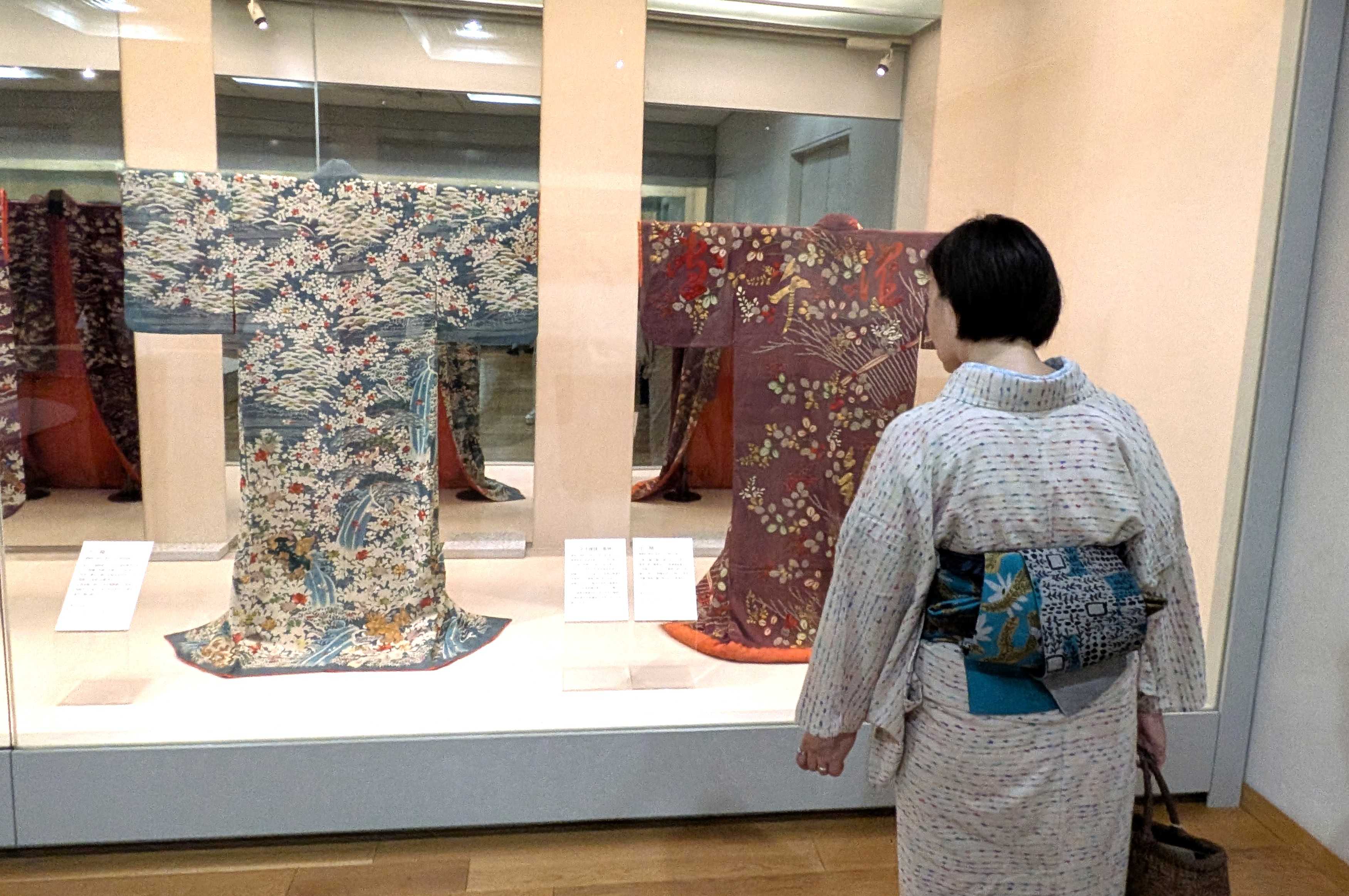 着物でお出掛け会～千駄木きもの倶楽部　命短し出掛けよ乙女　とにかく着物でランチ・お散歩・街歩き