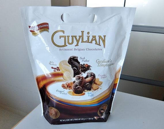 コストコ　チョコレート　ギリアンテンプテーション　1,178円也 ベルギー Guylian Temptations