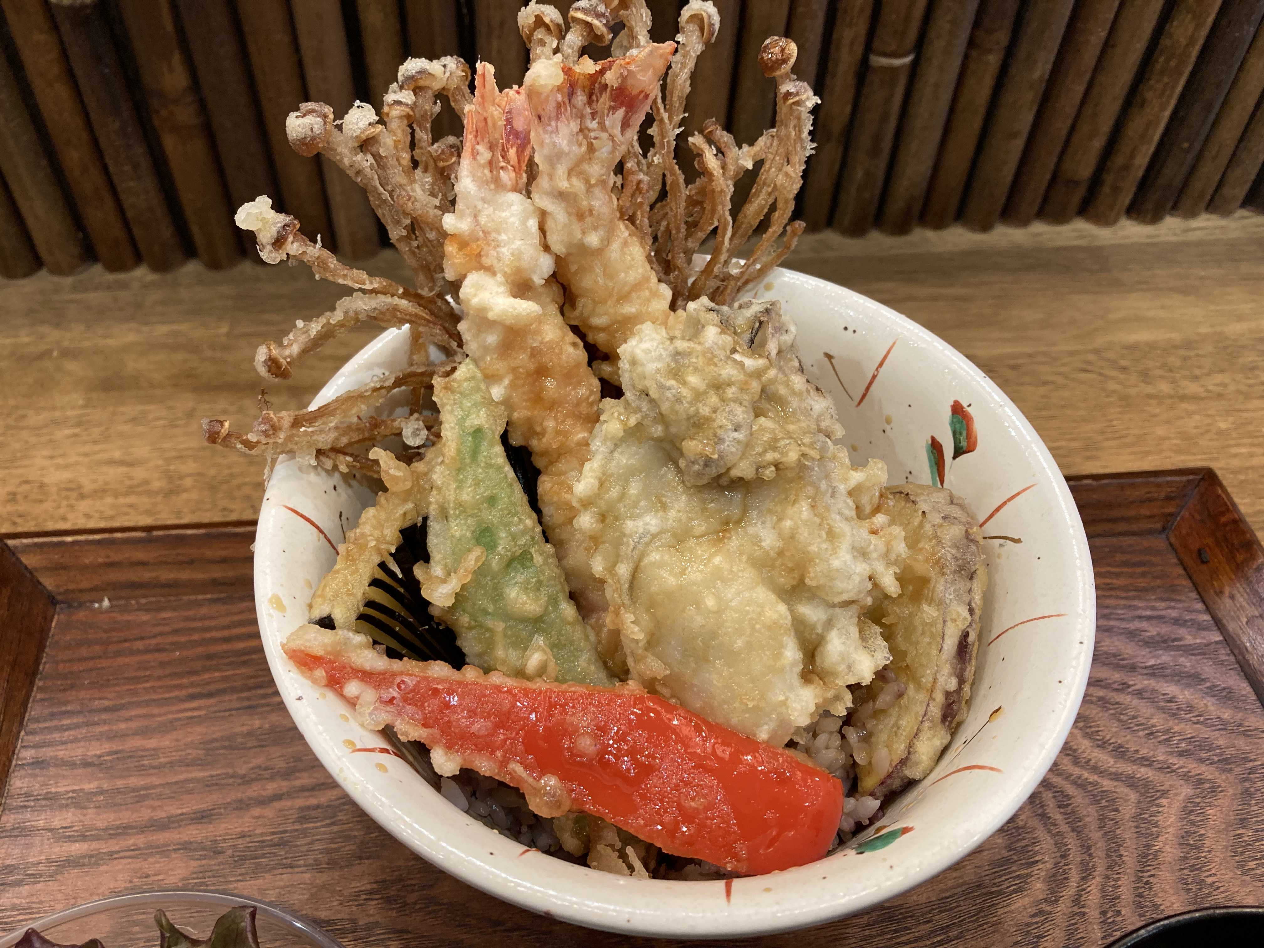 昨日の丼 海老と牡蠣の天ぷら丼鰤１３８０円 米と天ぷら 悠々兵庫県尼崎市南塚口町2 15 28 本日のさぬき うどん 楽天ブログ