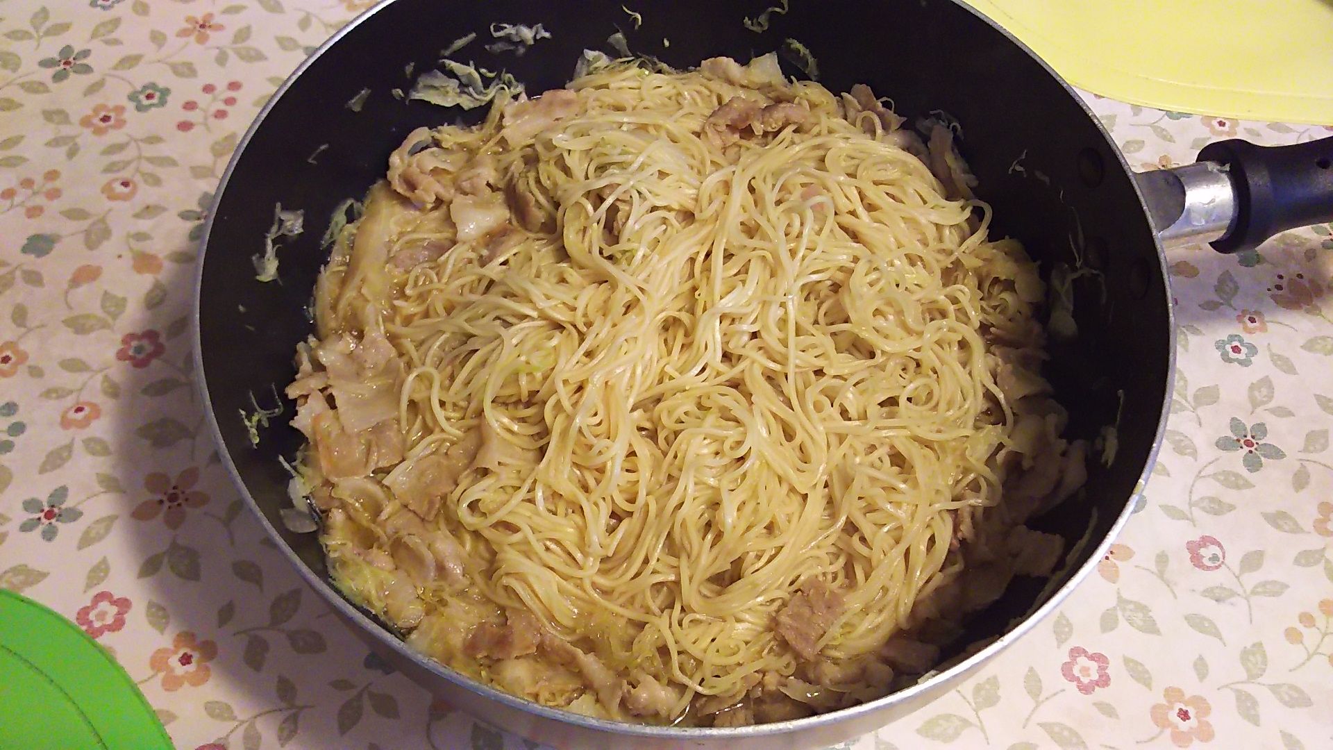 マルちゃんのニッポンのうまい ラーメン 博多焼きラーメンを食す ２９ ４ １ でれーっといっとく 楽天ブログ