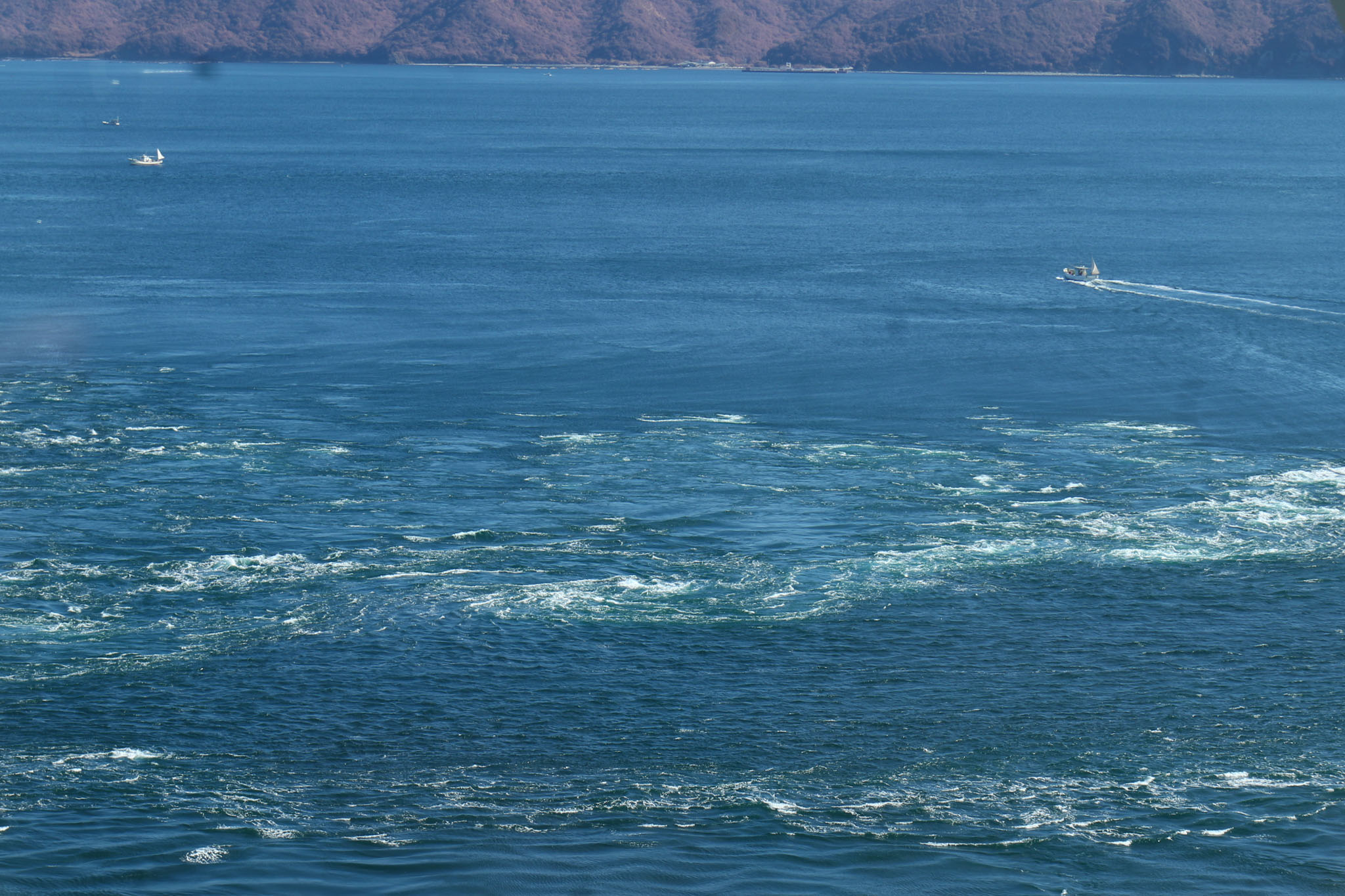 鳴門海峡の渦潮