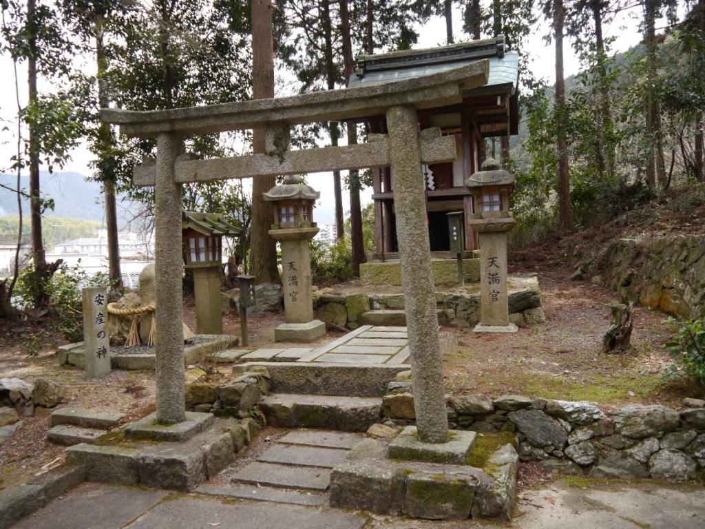 P1060450（八幡宮）.jpg