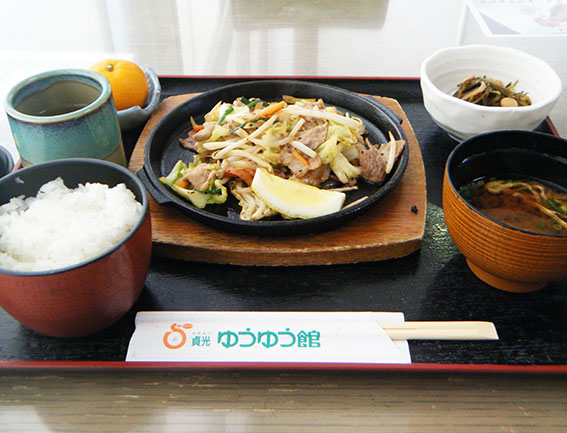 貞光ゆうゆう館の「塩だれ野菜炒め」-1♪