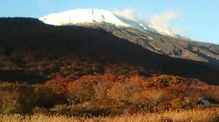 鳥海山の冠雪