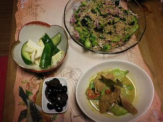 キュウリオリーブカレー1107.JPG