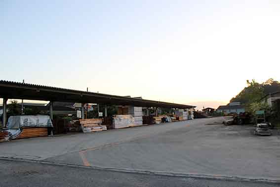 阿波山川駅南側♪