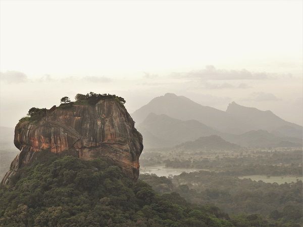 ピドゥランガラの夜明け 放浪の達人ブログ 楽天ブログ