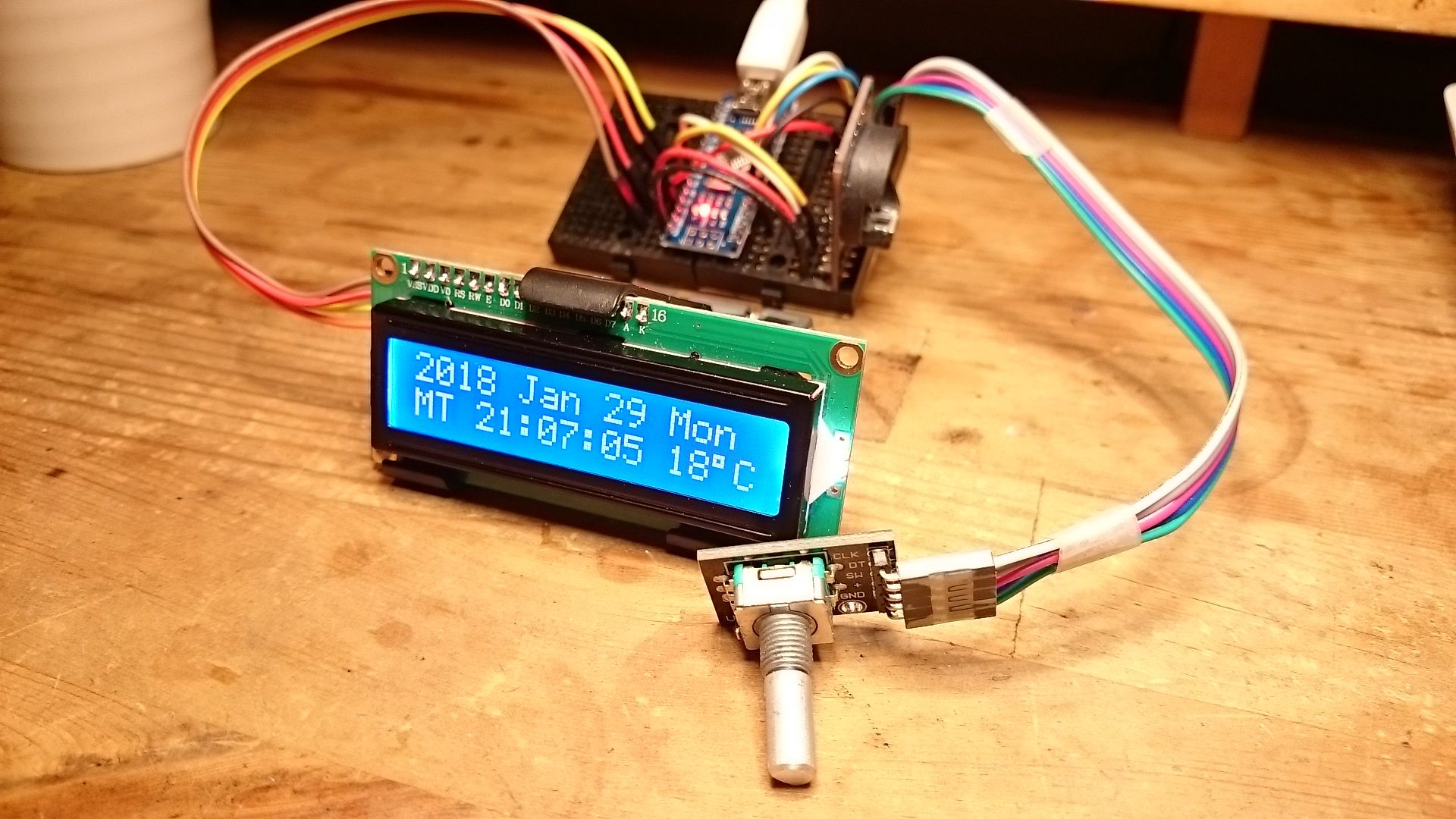 ストア arduino 時計 プログラミング