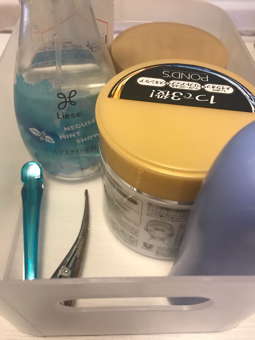 100均商品で地味な変化 基礎化粧品収納 まると独身olの気まぐれ生活 楽天ブログ