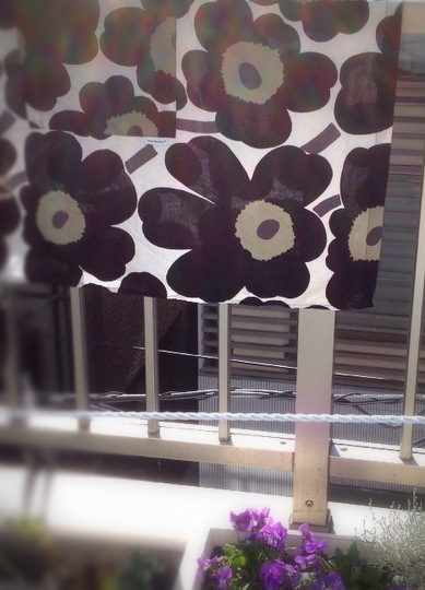 UNIKKO　エプロン　ベランダ