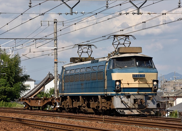 EF66-30 2014.09.21 1881レ　1.jpg