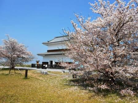 揖斐川の展望台